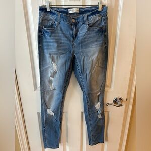 MUDD Juniors Ripped Skinny Jeans